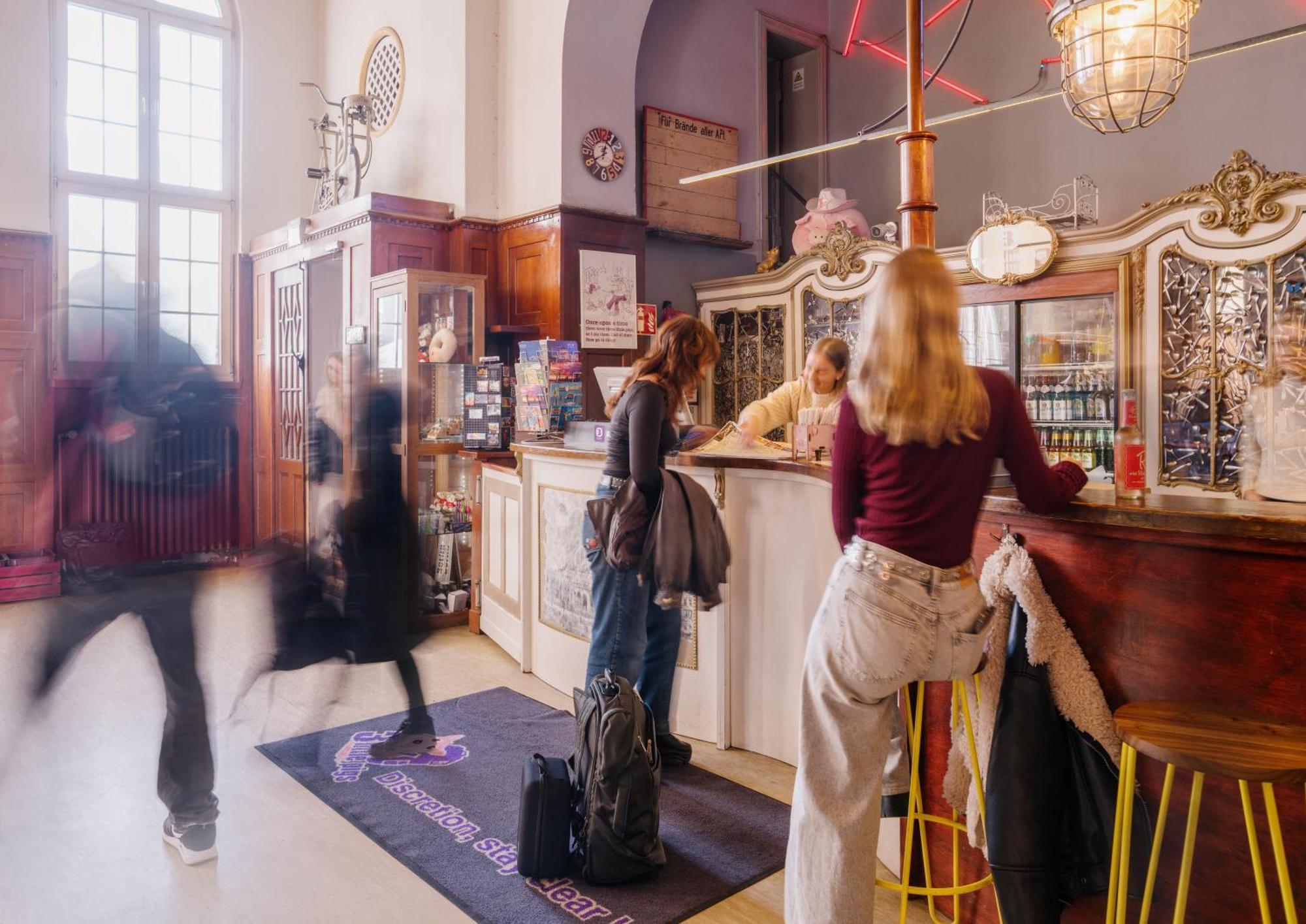 Three Little Pigs Hostel - Your Berlin Castle — Fotos 2